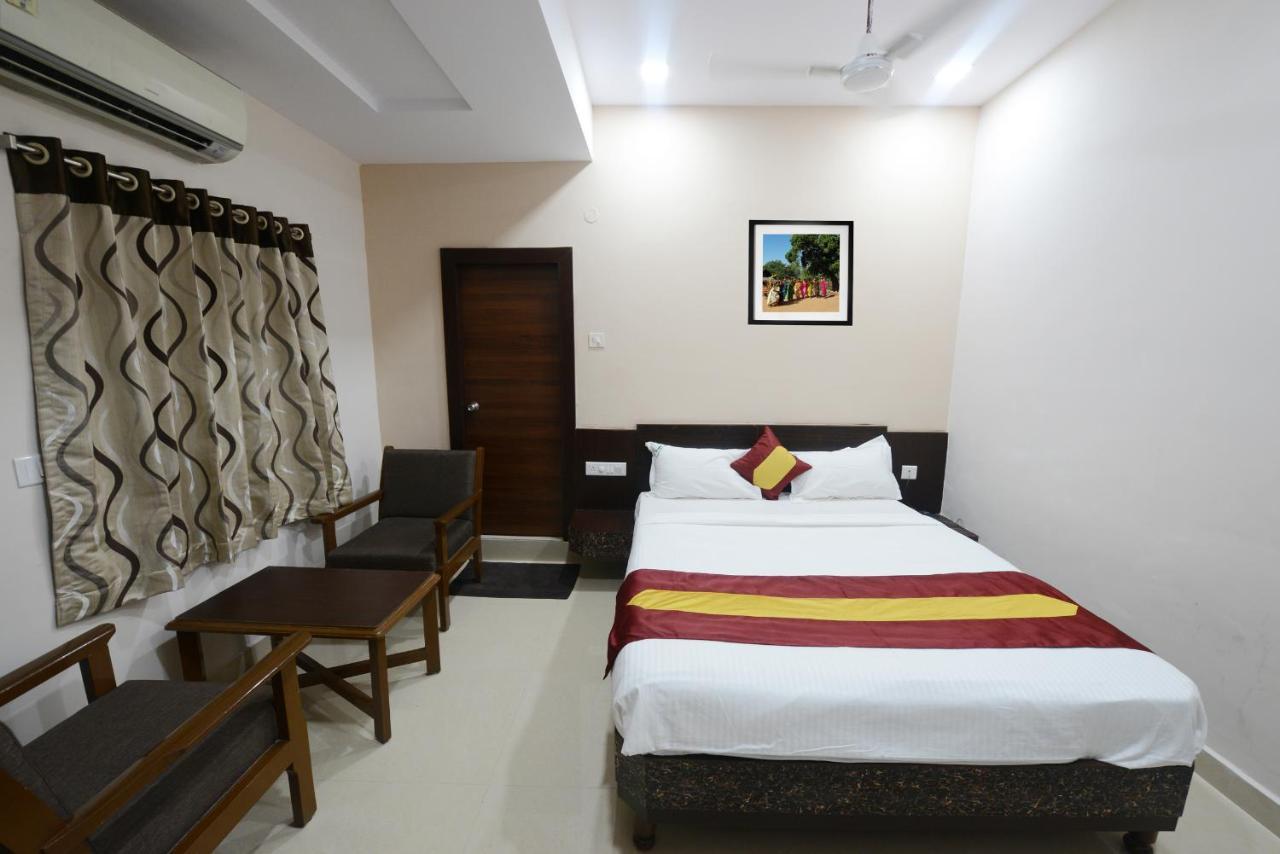 Dwaraka Inn Visakhapatnam Zewnętrze zdjęcie