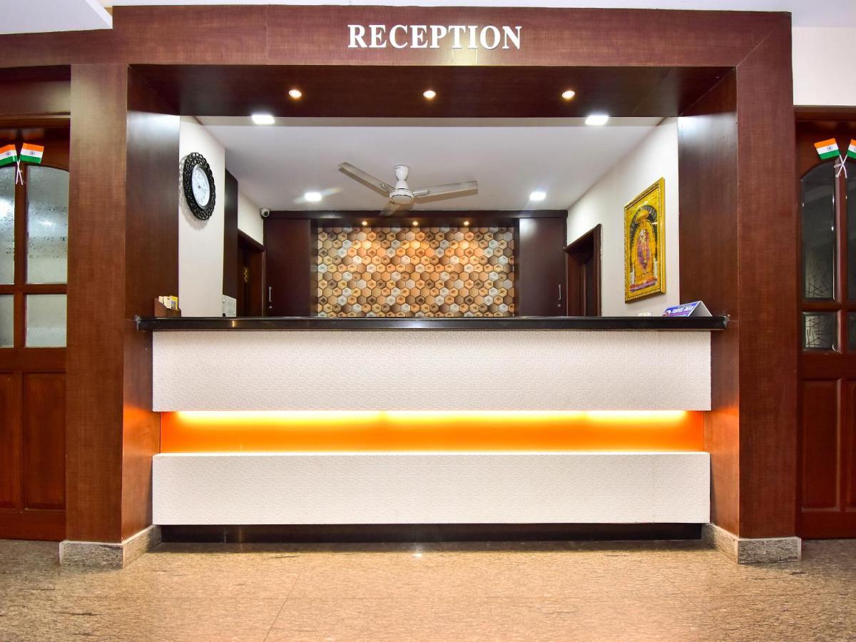 Dwaraka Inn Visakhapatnam Zewnętrze zdjęcie